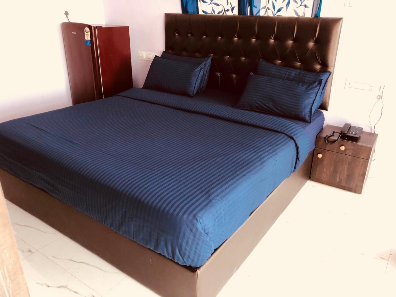 Swati Hotel Arambol Bagian luar foto